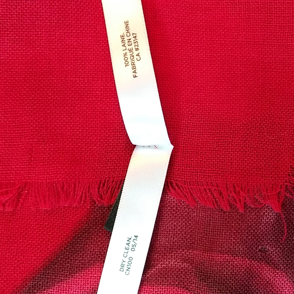 Large Scarf - Picture 4 of 5